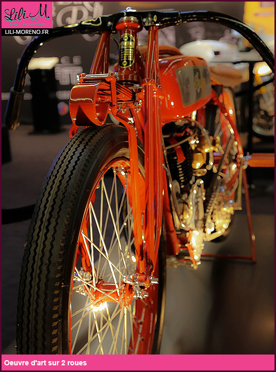 Oeuvre d'art sur 2 roues